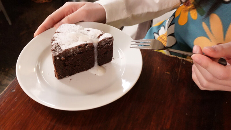 街で見かけるあの子にこっそり精子飲ませたかったんだ…