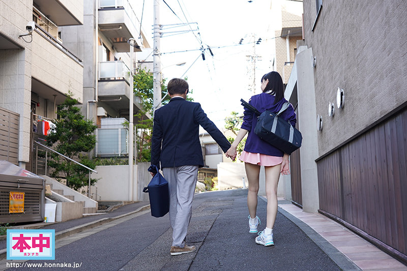 部活をサボって男子と初デート初中出し 初めてのナマ中出し 花詠陽菜