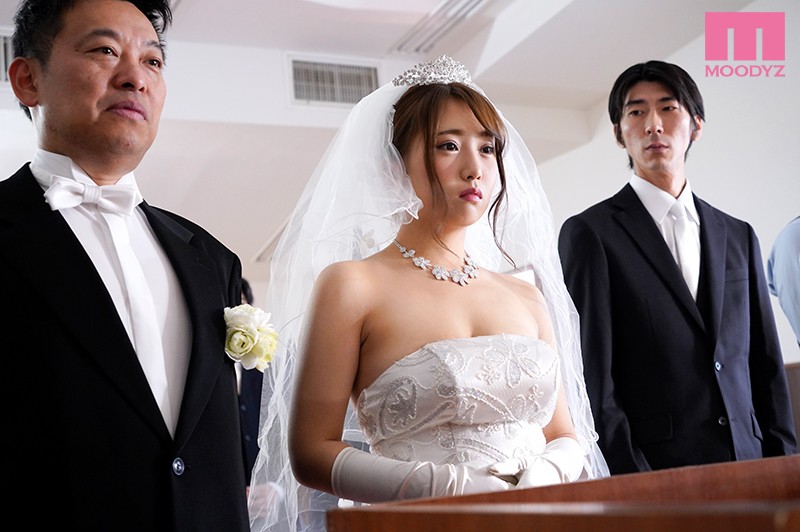 おれの最愛の妹が中年オヤジとの望まない結婚を強いられた 香坂紗梨