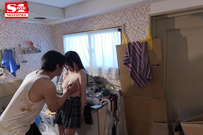 引きこもりキモおやじのゴミ部屋に軟禁レ×プされ続けたのに…学生の私は生まれて初めてとめどない絶頂を経験した。 宇野みれい