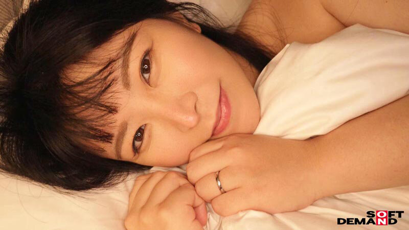 Icupの胸いっぱいに詰まった元介護士の秘めた性欲 杉山杏奈 32歳 最終章 夫婦合意のセックスレスで溜まりきった豊満な肉体解放ドキュメント 先月に続いて、横浜の友達に会うと始発の新幹線で上京した撮影懇願妻