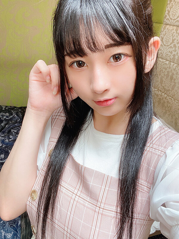 顔出し！素人女子大生！脱いだら天然Gカップ1年生 りおちゃん 純粋19才にもも色ぷっくり乳輪巨乳の逸材！乳ま●こで初パイズリ。膣奥突かれて激イキ痙攣！