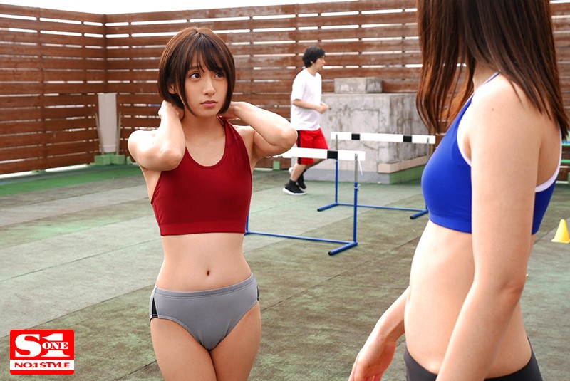 陸上マニアに狙われて…粘着ストーカーの猟奇的な盗撮映像を晒された制服少女 吉良りん