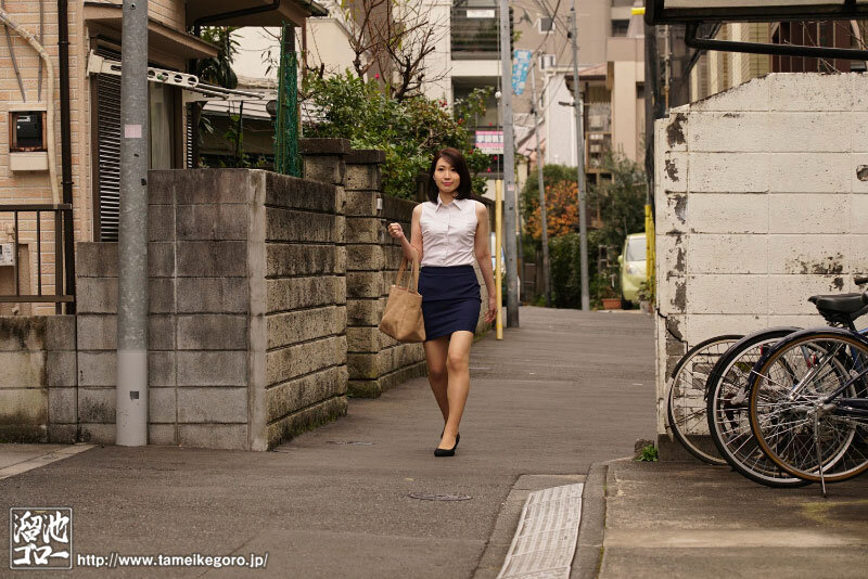 生徒と一線を越えたあの日から、私はSMラブホテルで放課後毎日犯●れています…。 望月瞳