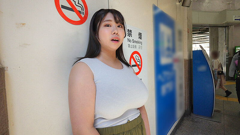 超爆乳・超爆尻の肉厚ポッチャリ不倫妻 SNSで出会った若妻は初めてのハメ撮りで何度もイキまくる欲求不満の超変態女でした。結愛（26）